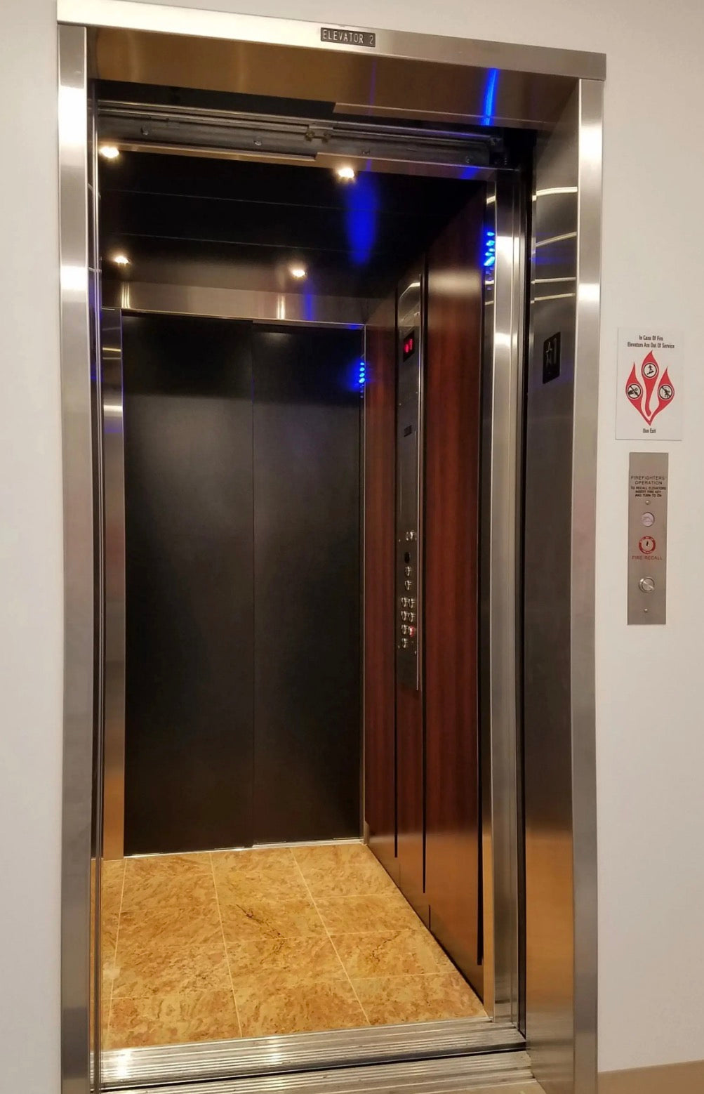 Step fee/ long hallway